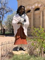 Sculpture of a Native American woman